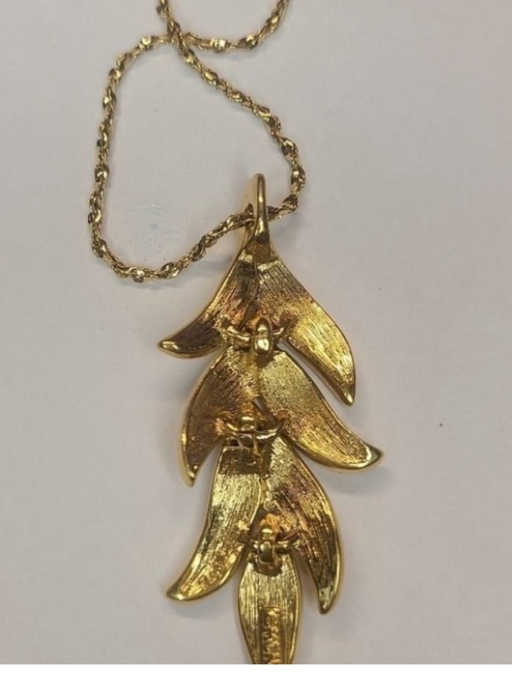 Vintage Monet signed gold tone drop dangle leaf necklace